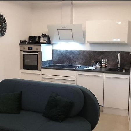 Apartment Mit Schoener, Moderner Einrichtung كولونيا المظهر الخارجي الصورة