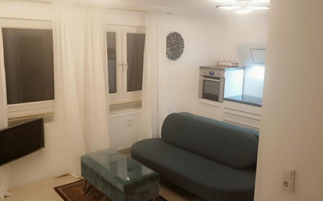 Apartment Mit Schoener, Moderner Einrichtung كولونيا المظهر الخارجي الصورة