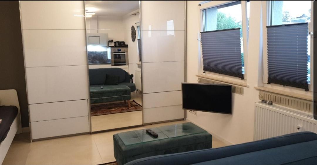 Apartment Mit Schoener, Moderner Einrichtung كولونيا المظهر الخارجي الصورة